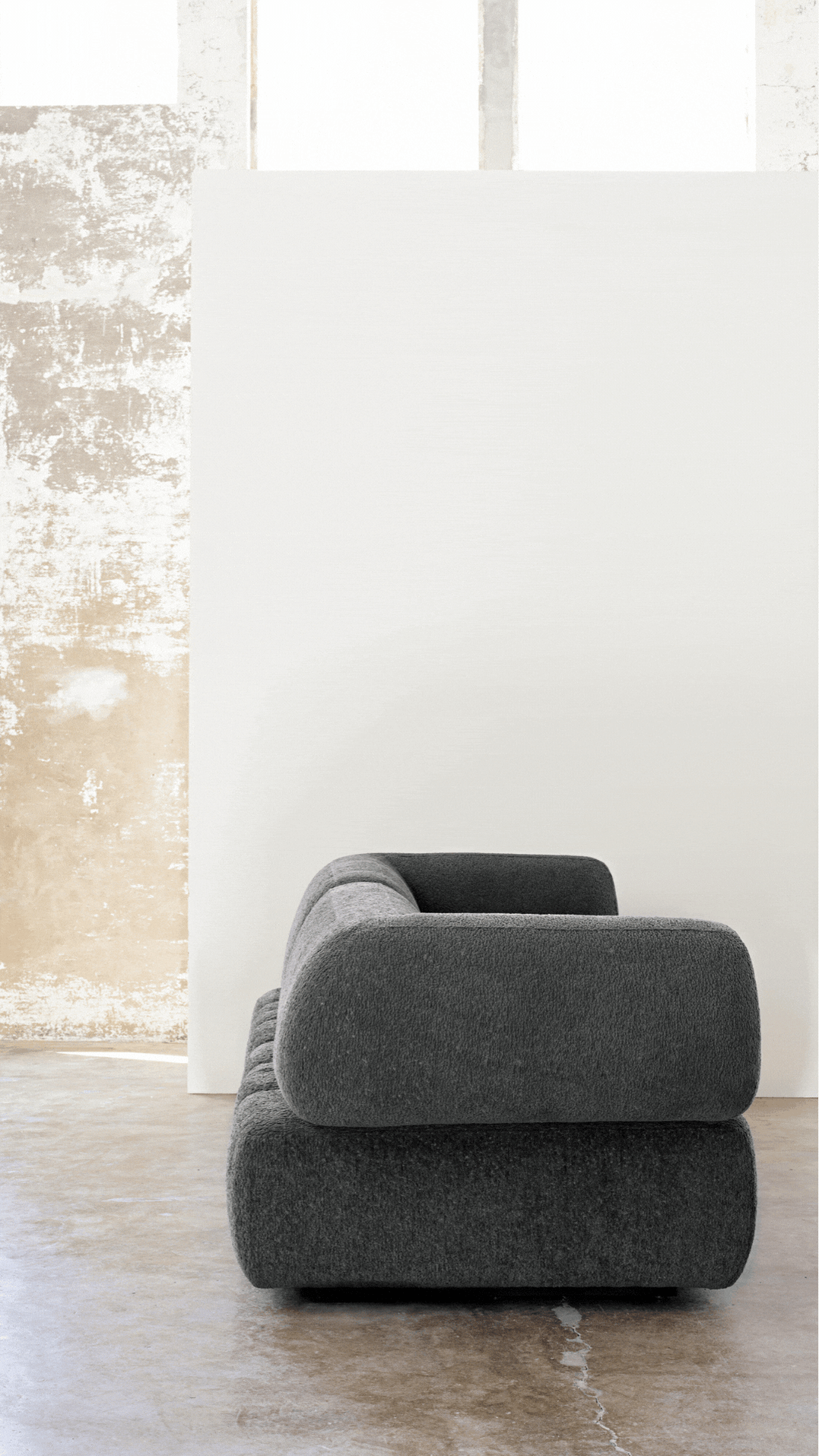 ROLO SOFA HMD Furniture